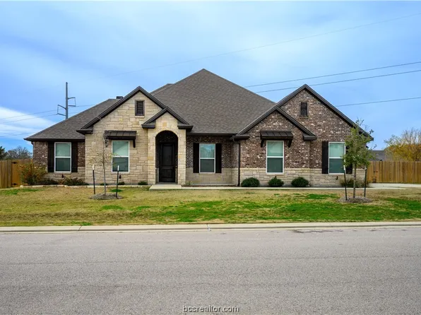 2955 Archer Dr, Bryan, TX 77808