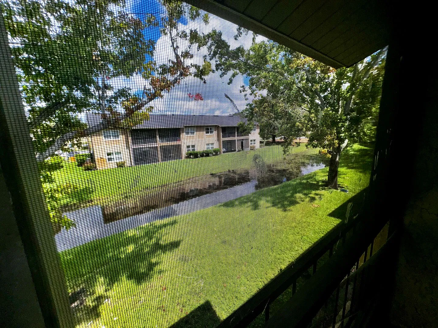 2 Bedroom 2 Bath Hawthorne Village Condo near FL Mall! — Photo 3