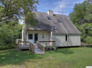 62 Far View Ln, Hillsdale, NY 12529