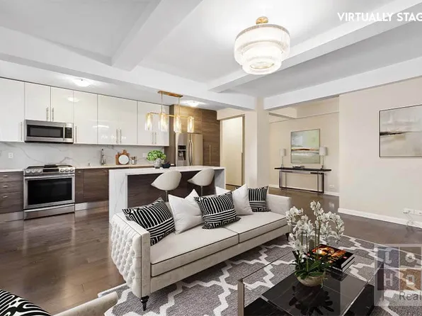 500 Grand Street image 1 of 20