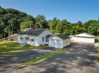 104 Commodore Dr, Belleville, IL 62223