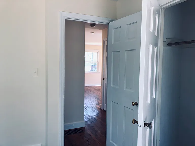 58 Barton Cir — Photo 9