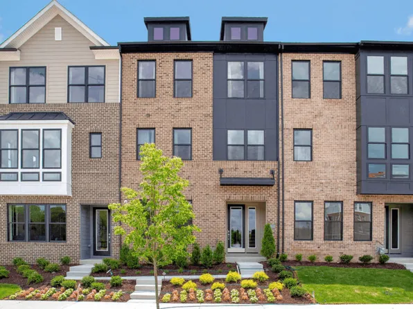 17635 Lake Melford Ave, Bowie, MD 20715
