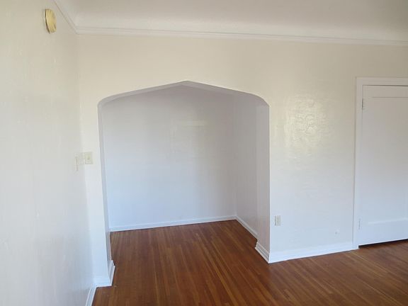 4th image of 4211 E 4th St APT 6