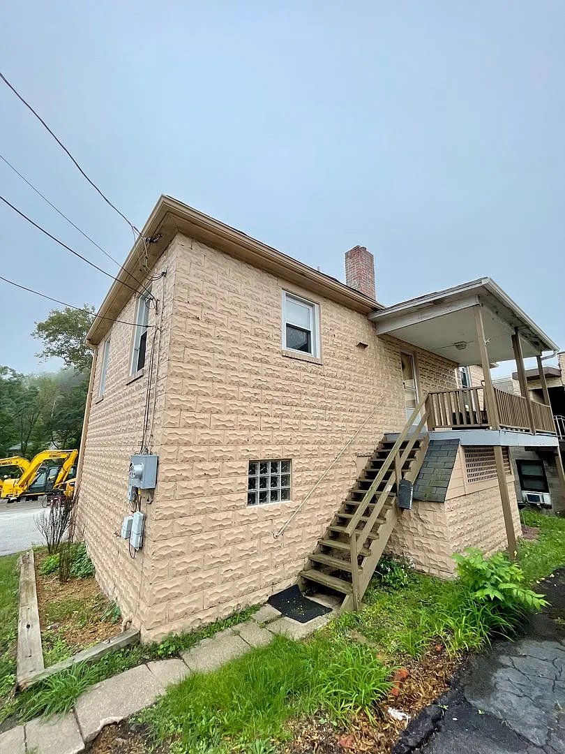 Castle Shanon - 2 Bed 1 Bath - Great Location! — Photo 2