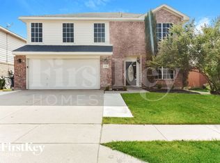636 Chickadee Dr, Fort Worth, TX 76108