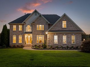8322 Rambling Rose Dr, Ooltewah, TN 37363
