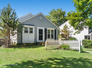 1000 Britta Ln, Geneva, IL 60134