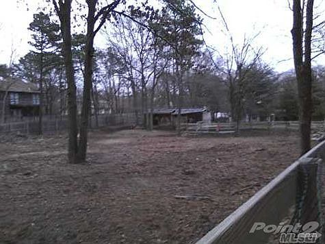 4th image of 214 Oak St