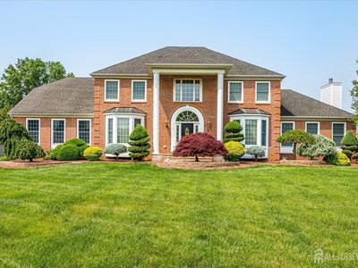 1 Christie Ln, Freehold, NJ, 07728