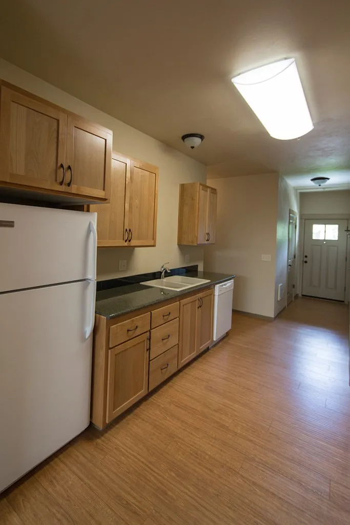 Building Photo - 1739 Ferry St #110