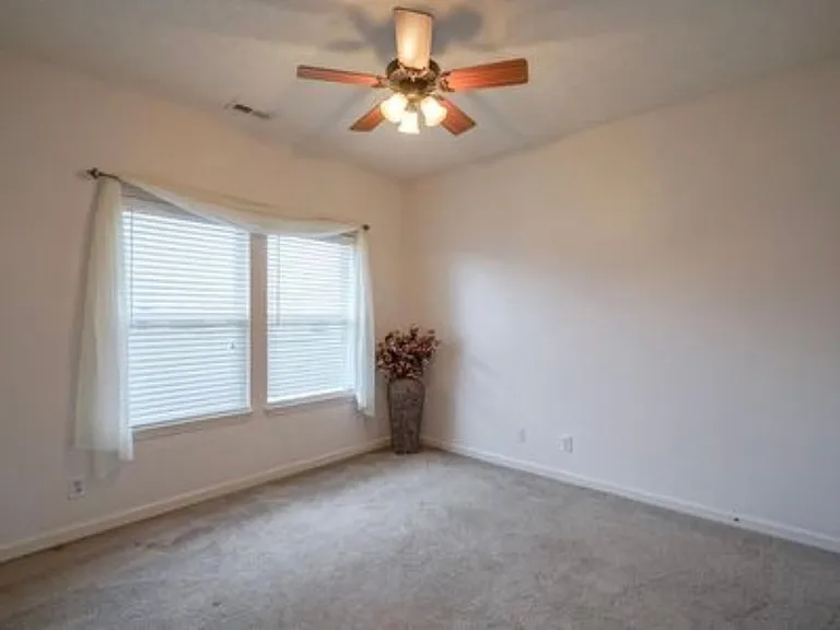 2712 Gulfstream Ln — Photo 20