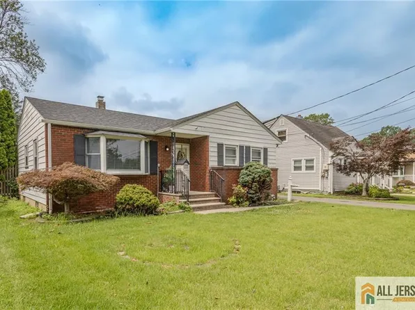 9 Haven Ter, Parlin, NJ 08859