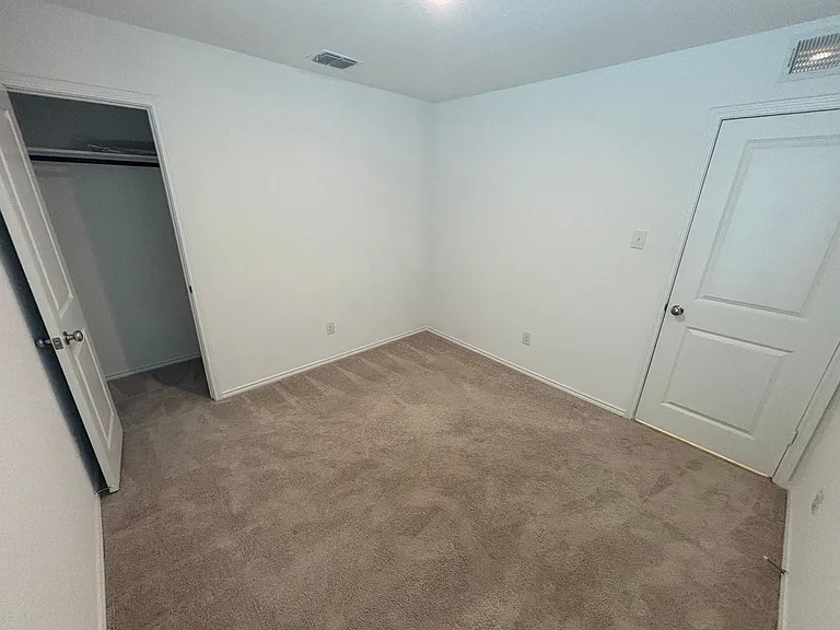 206 Sunflower St — Photo 13
