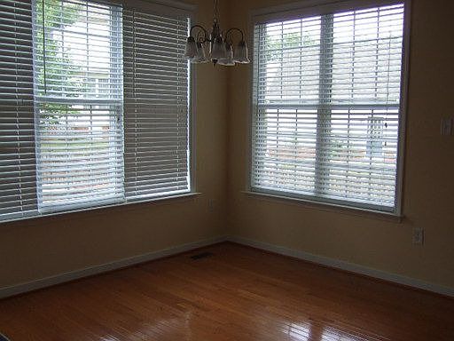 4th image of 12008 Ivy Hollow Ct