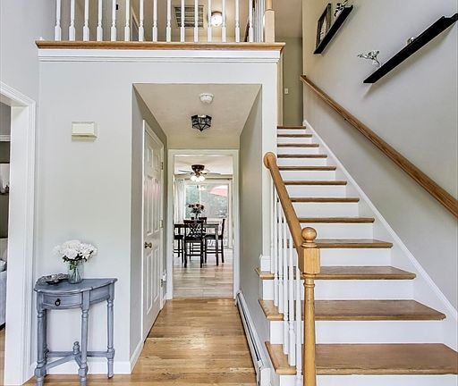 4th image of 91 Ocean Hill Dr