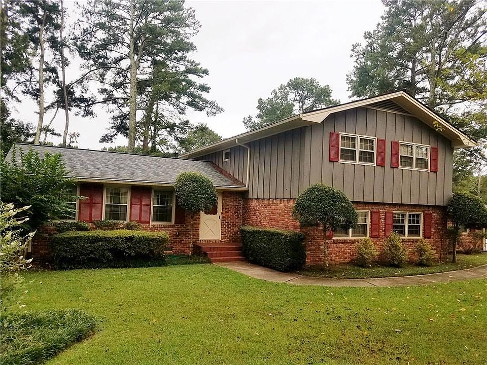 1st image of 2638 Club Forest Ct SE