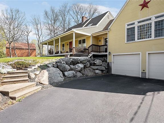 4th image of 335 Abbey Dr