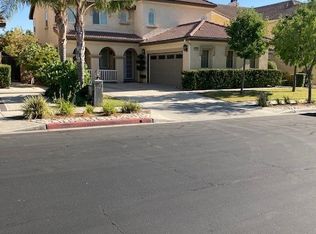 15855 Buck Point Ln, Fontana, CA 92336