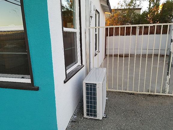 3rd image of 73743 Siesta Dr