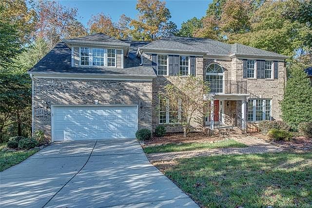 1st image of 3027 Greenmont Cir