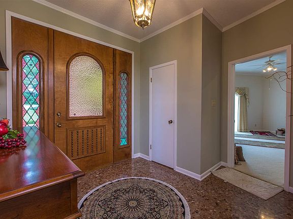 3rd image of 1011 Woodland Park Ave