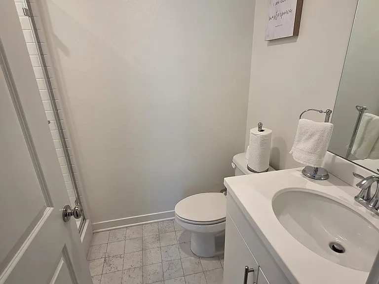 14172 Bay St — Photo 6