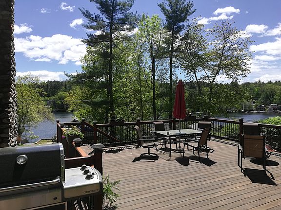 Great deck for entertaining