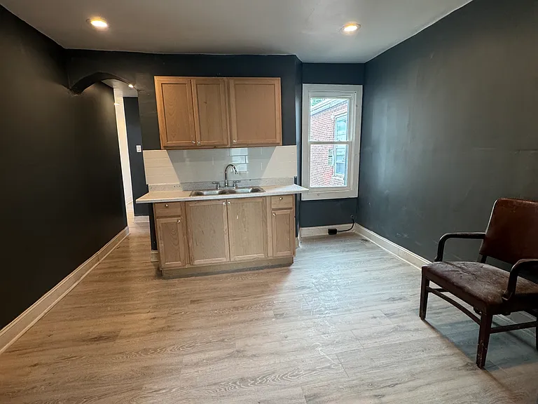 4133 Pennsgrove St #3 — Photo 3