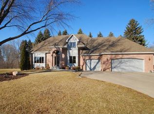 1451 Lametti Ln, Arden Hills, MN 55112