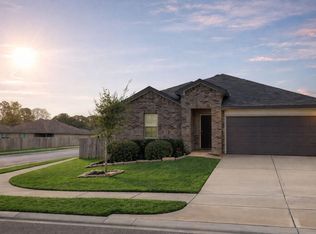 128 Barton Creek Dr, Huntsville, TX 77340