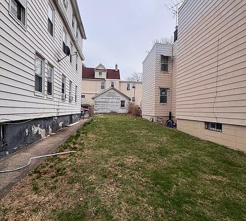 3rd image of 186 Linden Ave