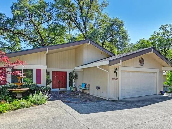 11907 Doe Ln, Penn Valley, CA 95946
