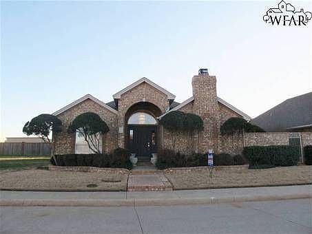 1st image of 2917 Loma Linda Ln