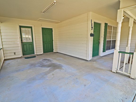 3rd image of 117 Hardwood Dr