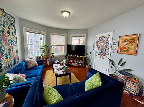 30 Penn St #2