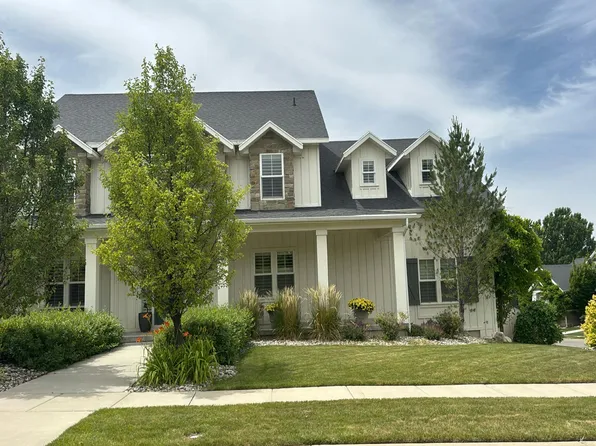 971 W Ginger Fox Dr, Bluffdale, UT 84065