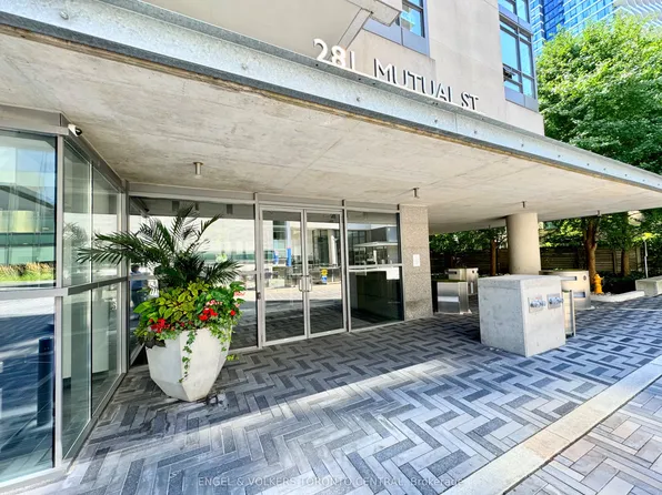 281 Mutual St, Toronto, ON