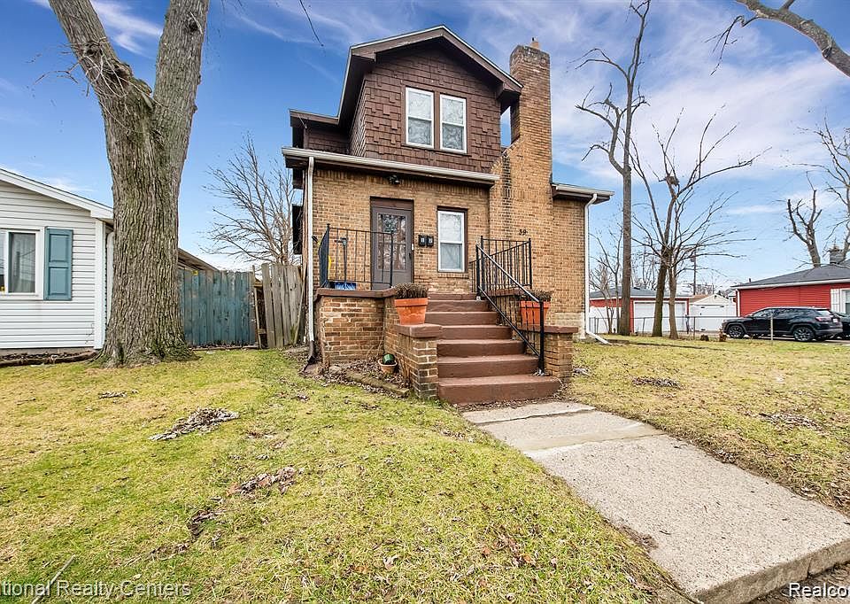 1st image of 39 E Brockton Ave