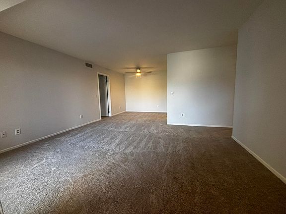 2nd image of 753 Clubhouse Dr