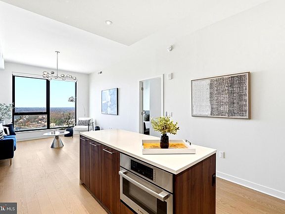 4th image of 1650 Silver Hill Dr #1703