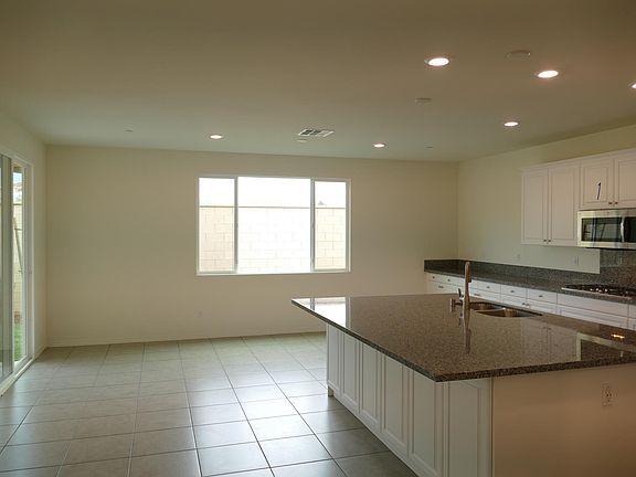 3rd image of 15614 Paprika Ln