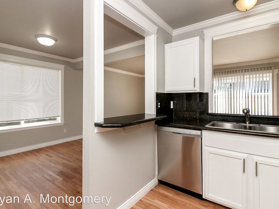 1st image of 304 35th St SE #B