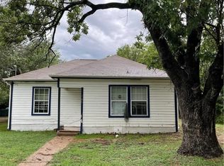 706 Crenshaw St, Bryan, TX 77803