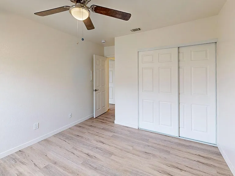 121 Malan St #1 — Photo 16