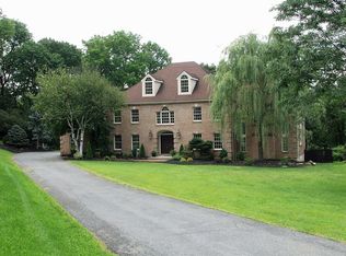 2240 Greenwood Rd, Allentown, PA 18103