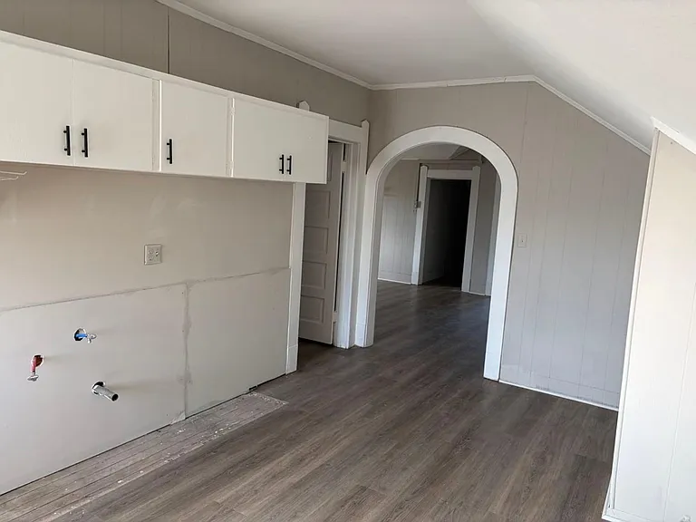 931 9th Ave #2 — Photo 8