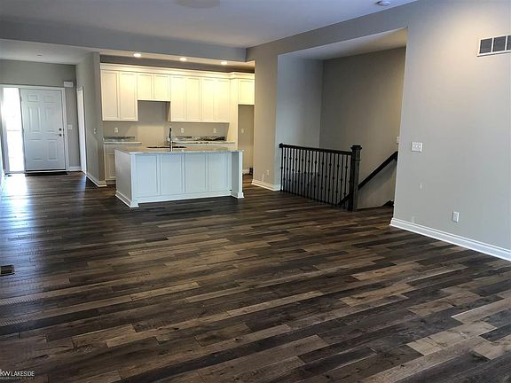 5th image of 6924 Stonewood Pl