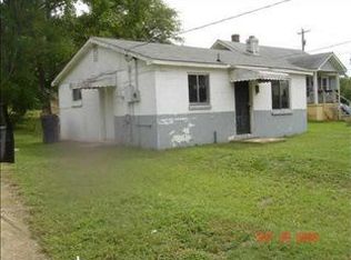 713 S Main St, Greer, SC 29650