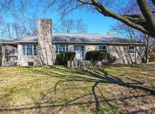 400 McElheny Rd, Glenshaw, PA 15116